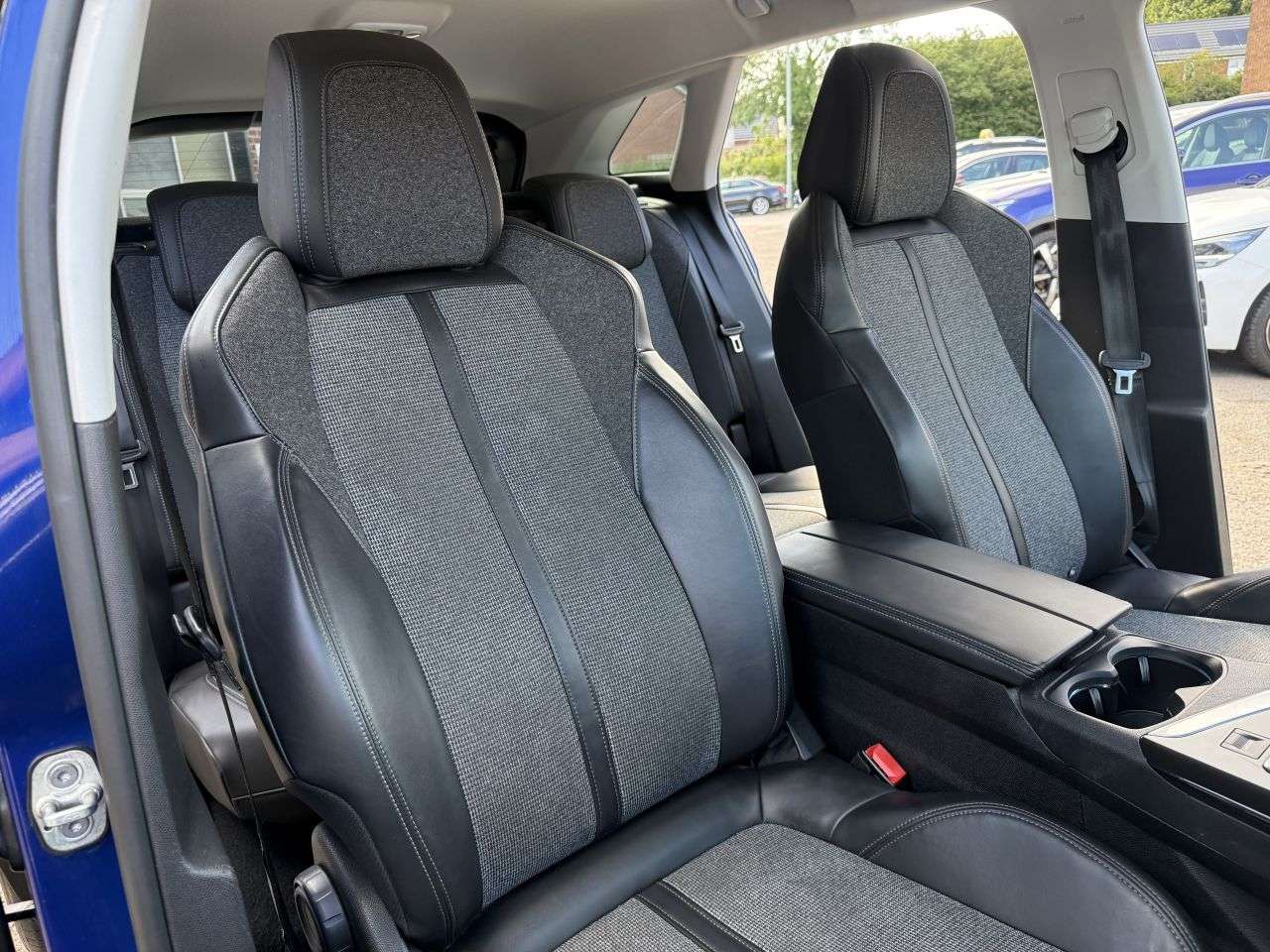 2018 PEUGEOT 3008 2018 PEUGEOT 3008