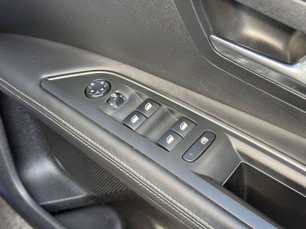 2018 PEUGEOT 3008 2018 PEUGEOT 3008
