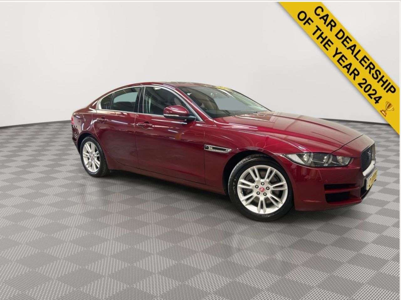 A 2017 JAGUAR XE 2.0i Prestige Saloon 4dr Petrol Auto Euro 6 (s/s) (200 ps) A 2017 JAGUAR XE 2.0i Prestige Saloon 4dr Petrol Auto Euro 6 (s/s) (200 ps)