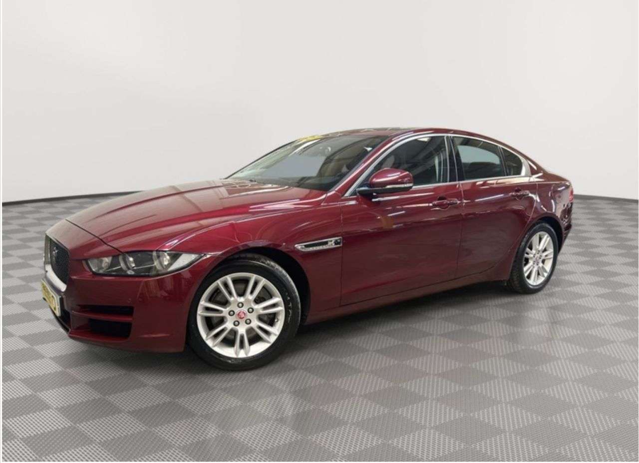 A 2017 JAGUAR XE 2.0i Prestige Saloon 4dr Petrol Auto Euro 6 (s/s) (200 ps) A 2017 JAGUAR XE 2.0i Prestige Saloon 4dr Petrol Auto Euro 6 (s/s) (200 ps)