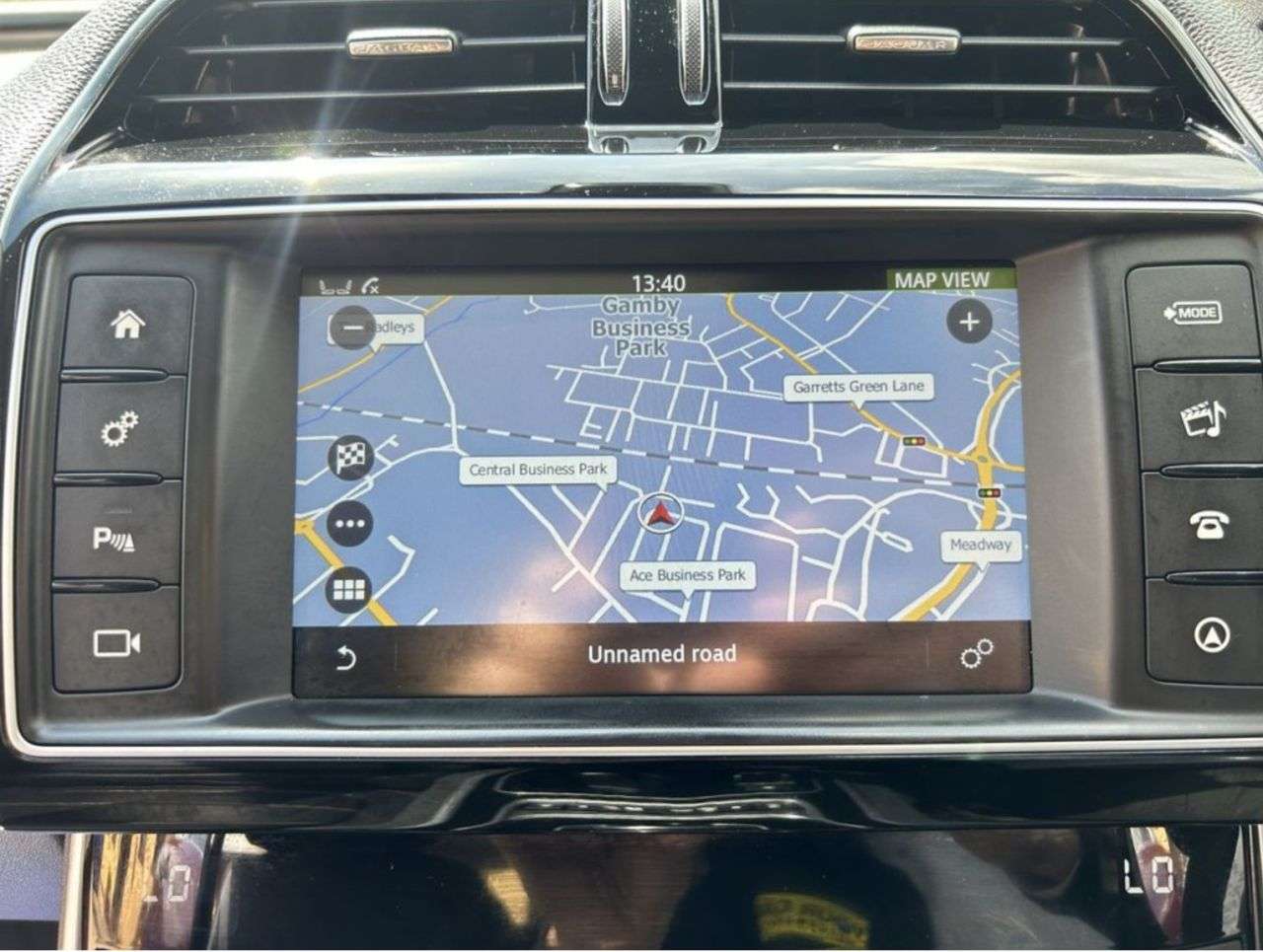 2017 JAGUAR XE 2017 JAGUAR XE