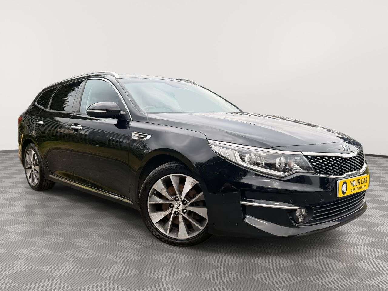 A 2017 KIA OPTIMA 1.7 CRDi 3 Sportswagon 5dr Diesel Manual Euro 6 (s/s) (139 bhp) Rear Camera A 2017 KIA OPTIMA 1.7 CRDi 3 Sportswagon 5dr Diesel Manual Euro 6 (s/s) (139 bhp) Rear Camera