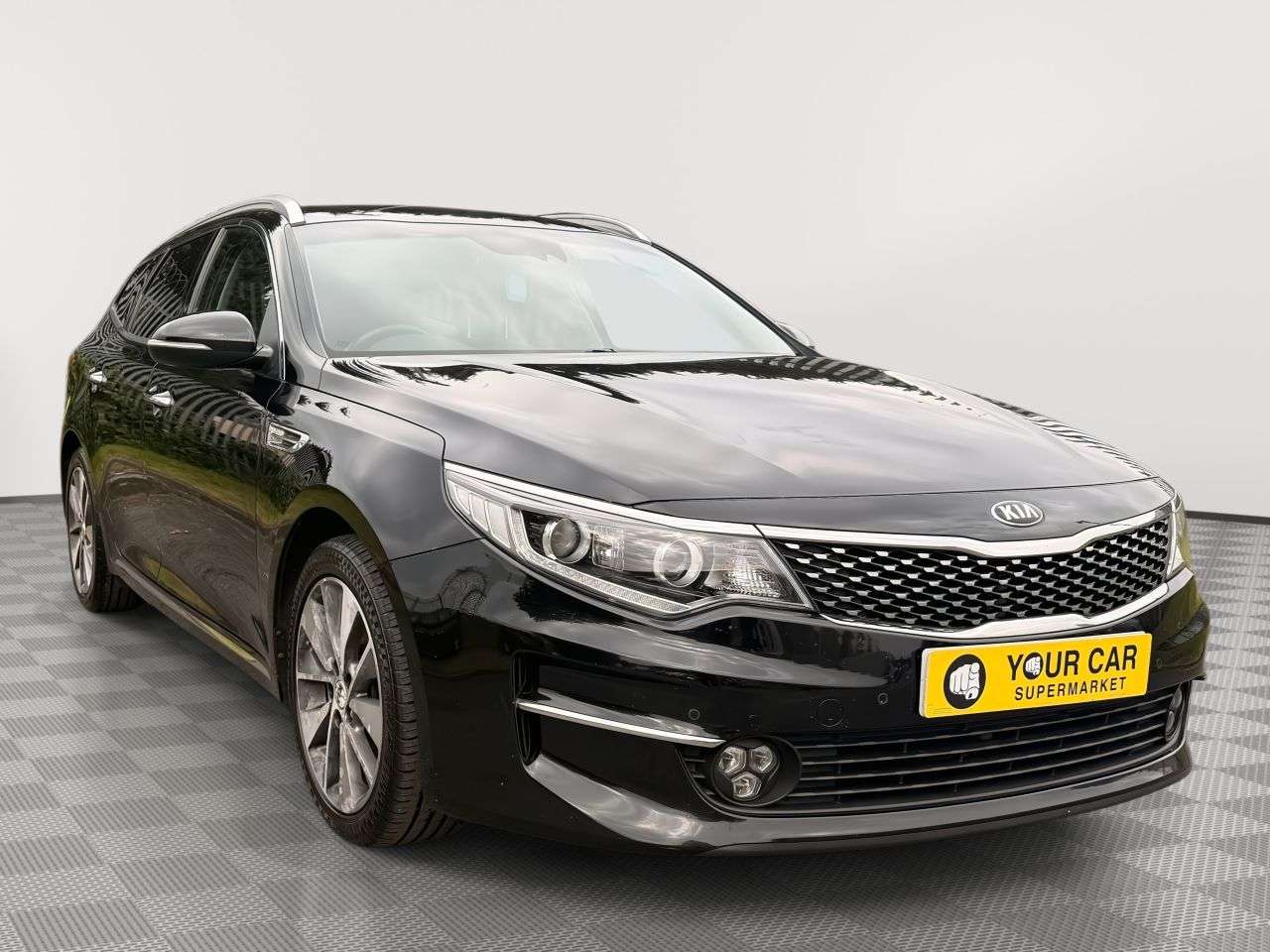 A 2017 KIA OPTIMA 1.7 CRDi 3 Sportswagon 5dr Diesel Manual Euro 6 (s/s) (139 bhp) Rear Camera A 2017 KIA OPTIMA 1.7 CRDi 3 Sportswagon 5dr Diesel Manual Euro 6 (s/s) (139 bhp) Rear Camera