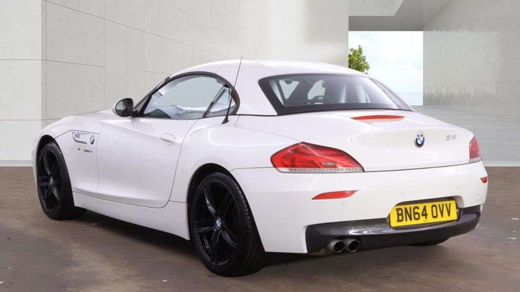 A 2014 BMW Z4 2.0 20i M Sport Convertible 2dr Petrol Manual sDrive Euro 6 (s/s) (184 ps) A 2014 BMW Z4 2.0 20i M Sport Convertible 2dr Petrol Manual sDrive Euro 6 (s/s) (184 ps)