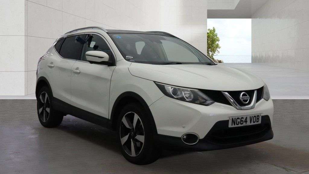 A 2015 NISSAN QASHQAI 1.5 dCi n-tec+ SUV 5dr Diesel Manual 2WD Euro 5 (s/s) (110 ps) A 2015 NISSAN QASHQAI 1.5 dCi n-tec+ SUV 5dr Diesel Manual 2WD Euro 5 (s/s) (110 ps)