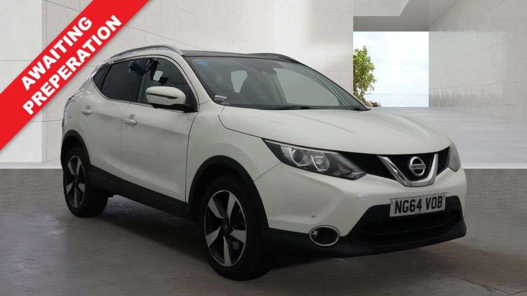 A 2015 NISSAN QASHQAI 1.5 dCi n-tec+ SUV 5dr Diesel Manual 2WD Euro 5 (s/s) (110 ps) A 2015 NISSAN QASHQAI 1.5 dCi n-tec+ SUV 5dr Diesel Manual 2WD Euro 5 (s/s) (110 ps)