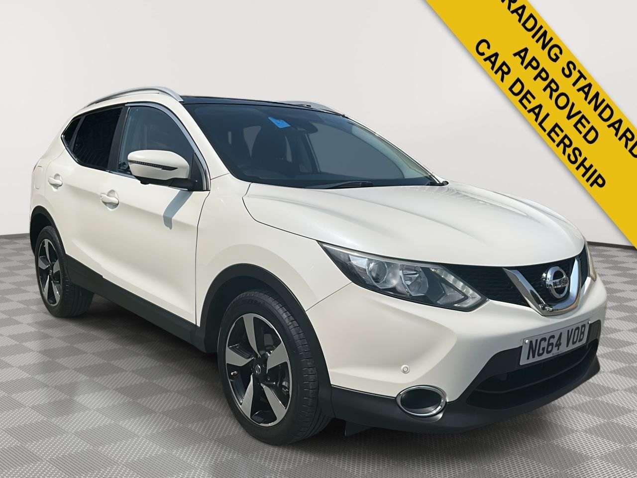A 2015 NISSAN QASHQAI 1.5 dCi n-tec+ SUV 5dr Diesel Manual 2WD Euro 5 (s/s) (110 ps) A 2015 NISSAN QASHQAI 1.5 dCi n-tec+ SUV 5dr Diesel Manual 2WD Euro 5 (s/s) (110 ps)