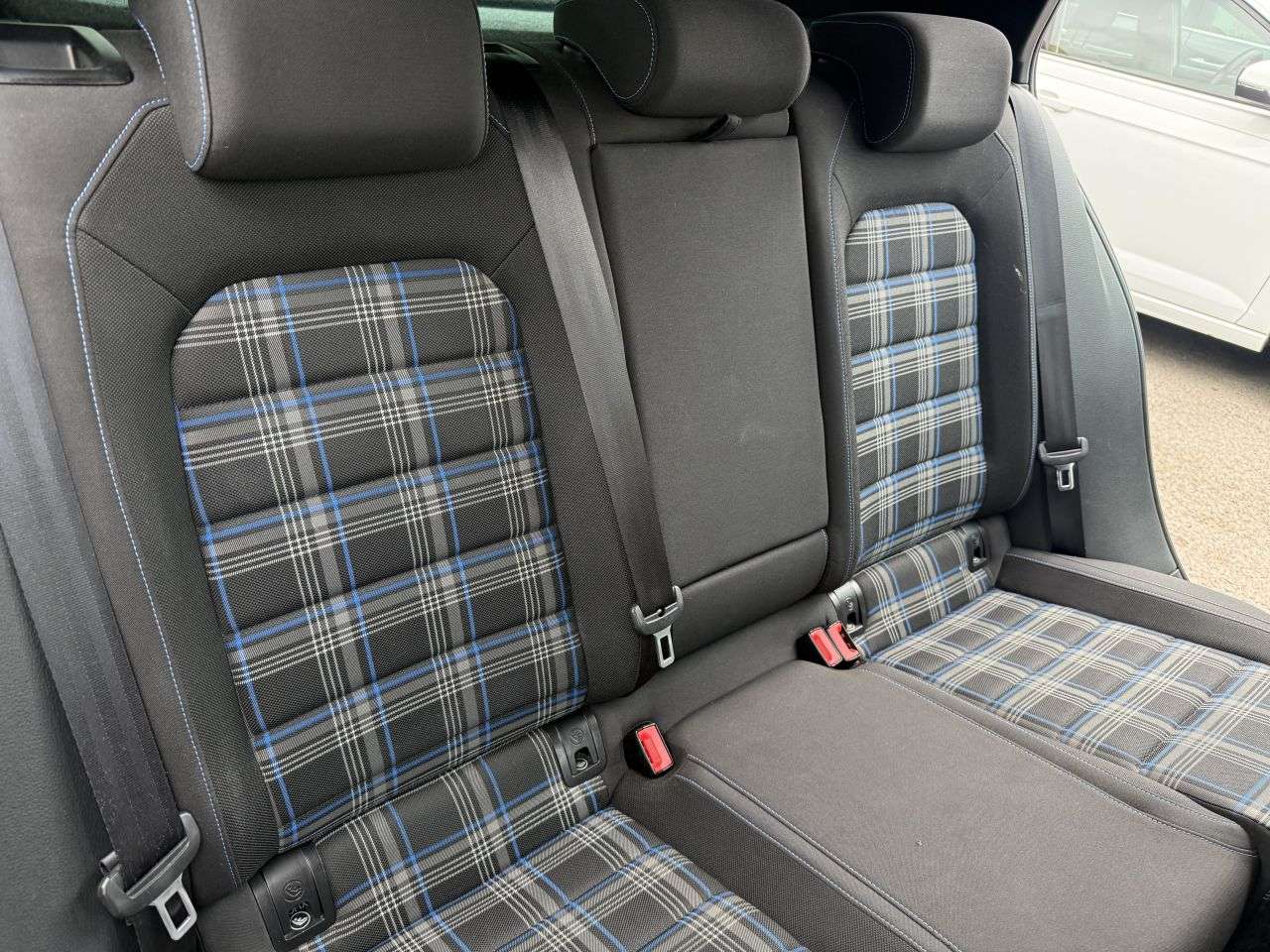 2018 VOLKSWAGEN GOLF 2018 VOLKSWAGEN GOLF