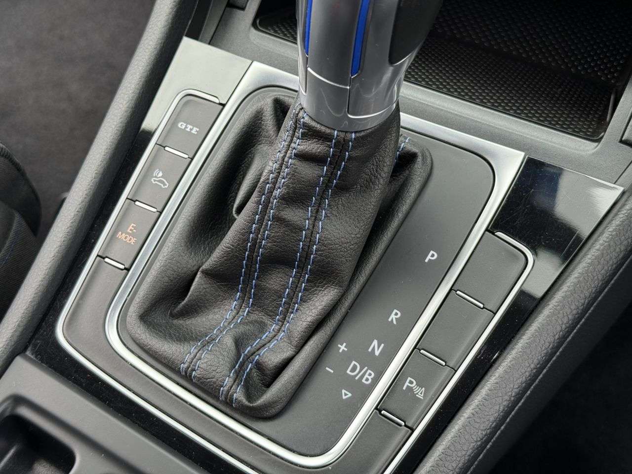 2018 VOLKSWAGEN GOLF 2018 VOLKSWAGEN GOLF