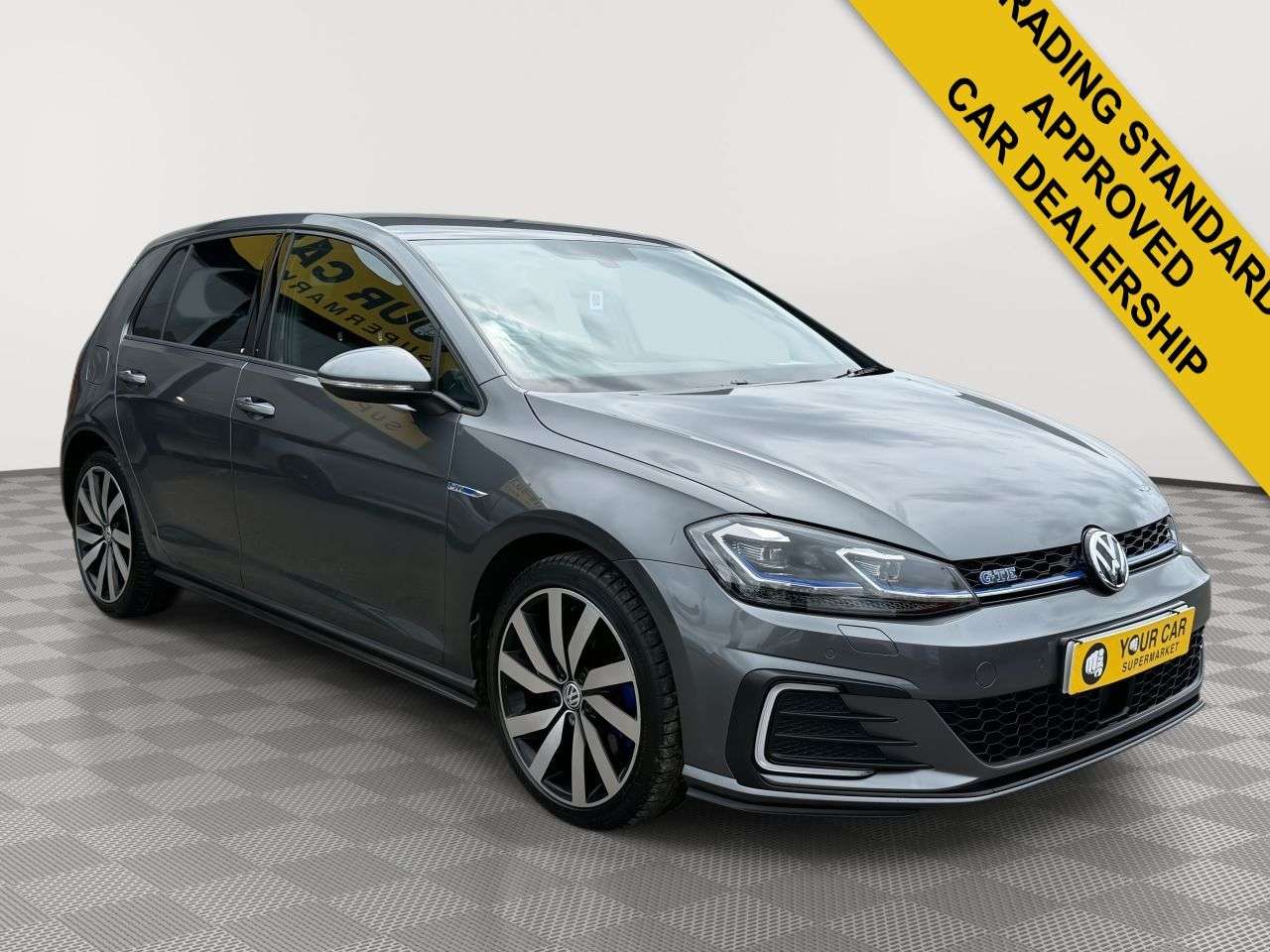 A 2018 VOLKSWAGEN GOLF 1.4 TSI 8.7kWh GTE Advance Hatchback 5dr Petrol Plug-in Hybrid DSG Euro 6 ( A 2018 VOLKSWAGEN GOLF 1.4 TSI 8.7kWh GTE Advance Hatchback 5dr Petrol Plug-in Hybrid DSG Euro 6 (