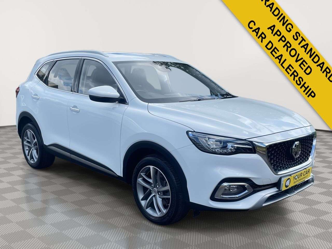 A 2022 MG MG HS 1.5 T-GDI Exclusive SUV 5dr Petrol Manual Euro 6 (s/s) (162 ps) Rear Camera A 2022 MG MG HS 1.5 T-GDI Exclusive SUV 5dr Petrol Manual Euro 6 (s/s) (162 ps) Rear Camera