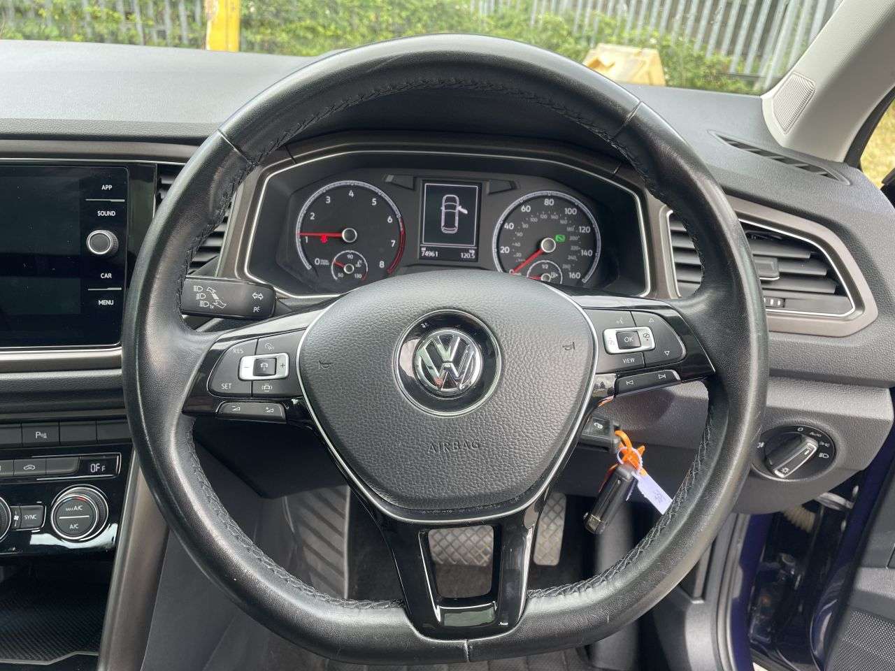 2019 VOLKSWAGEN T-ROC 2019 VOLKSWAGEN T-ROC