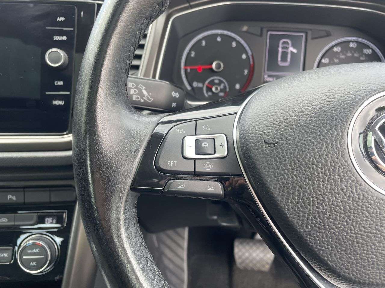 2019 VOLKSWAGEN T-ROC 2019 VOLKSWAGEN T-ROC