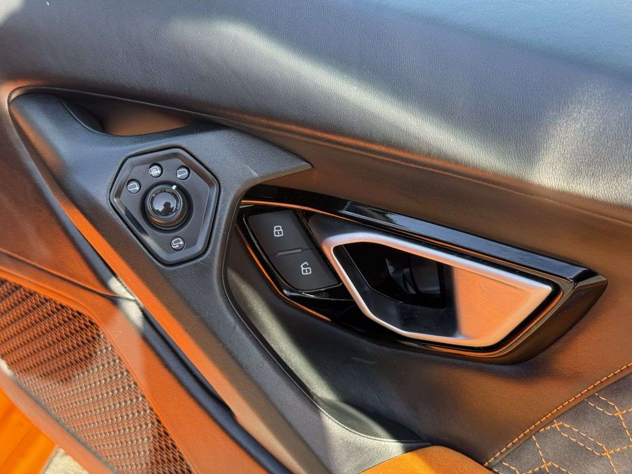2017 LAMBORGHINI HURACAN 2017 LAMBORGHINI HURACAN