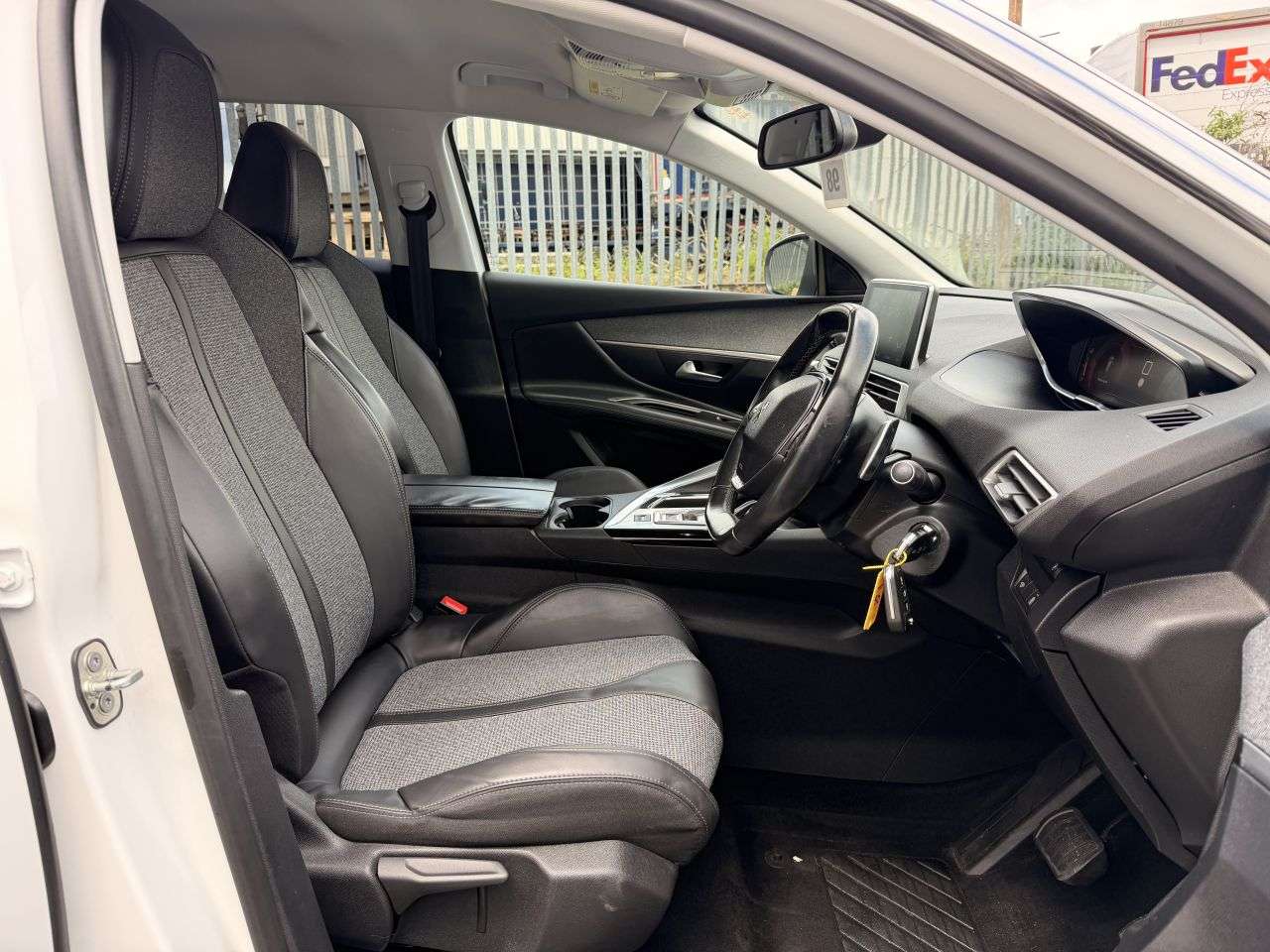 2018 PEUGEOT 3008 2018 PEUGEOT 3008