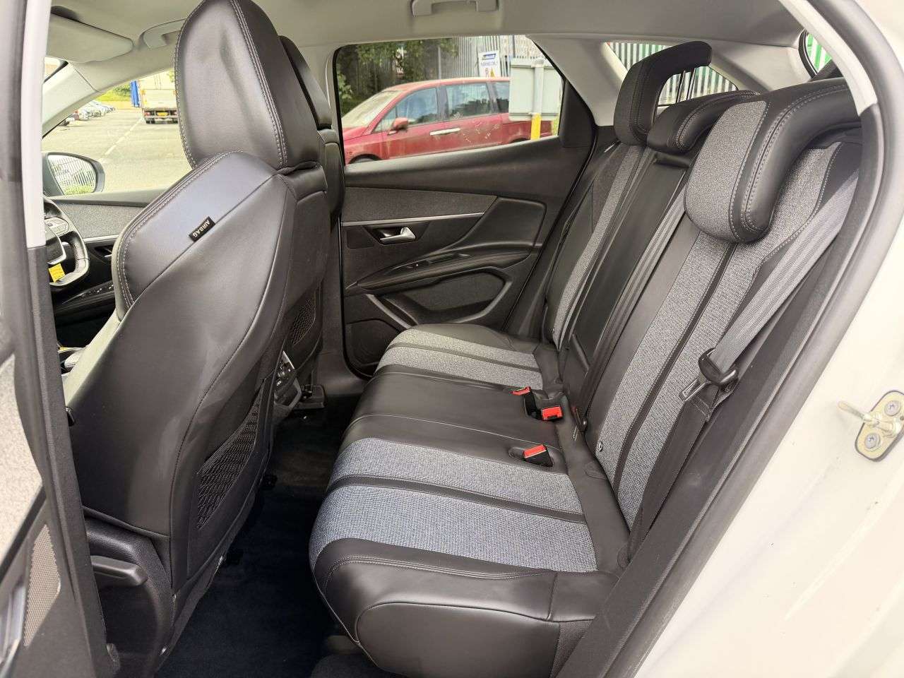 2018 PEUGEOT 3008 2018 PEUGEOT 3008