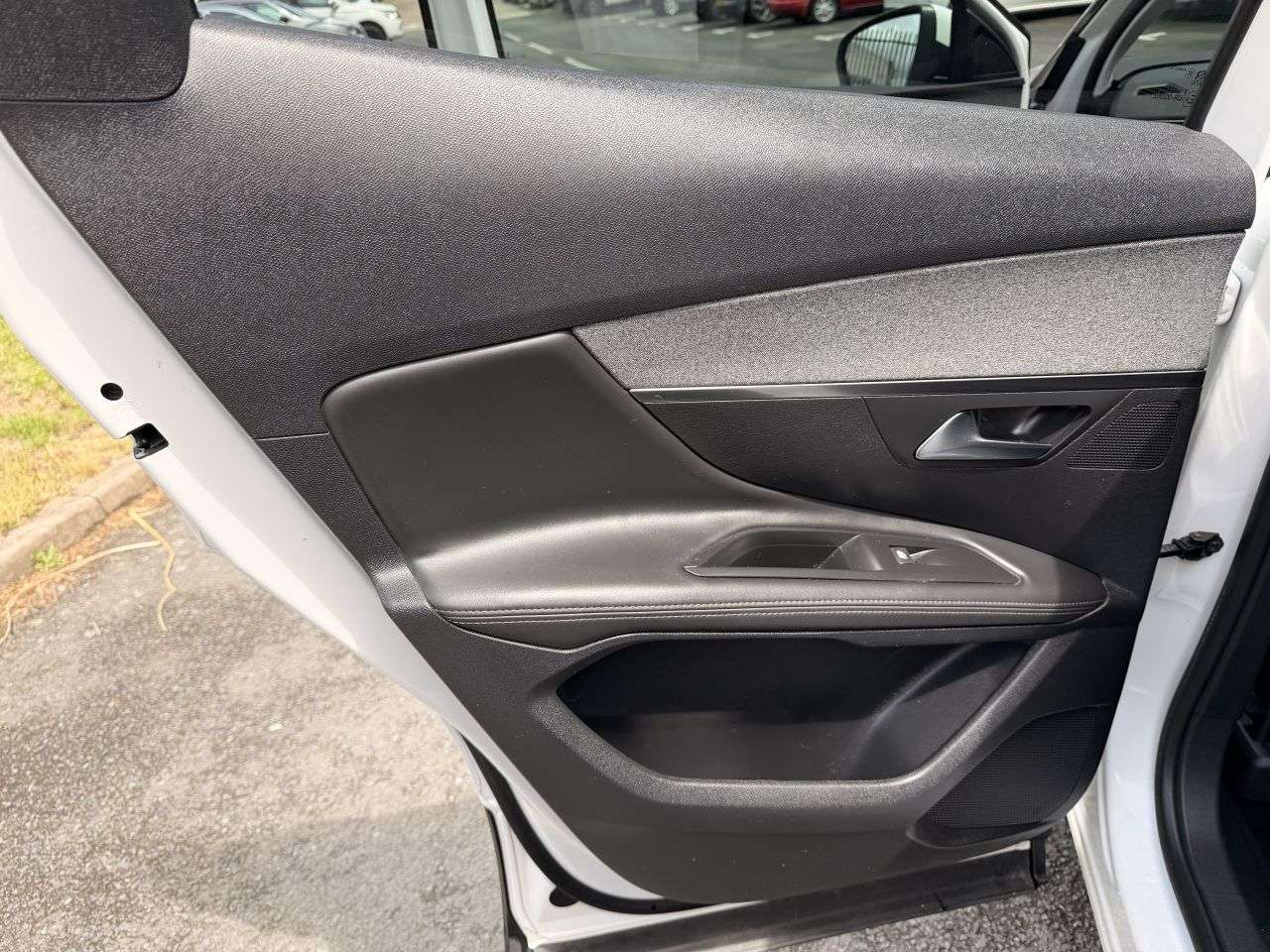 2018 PEUGEOT 3008 2018 PEUGEOT 3008