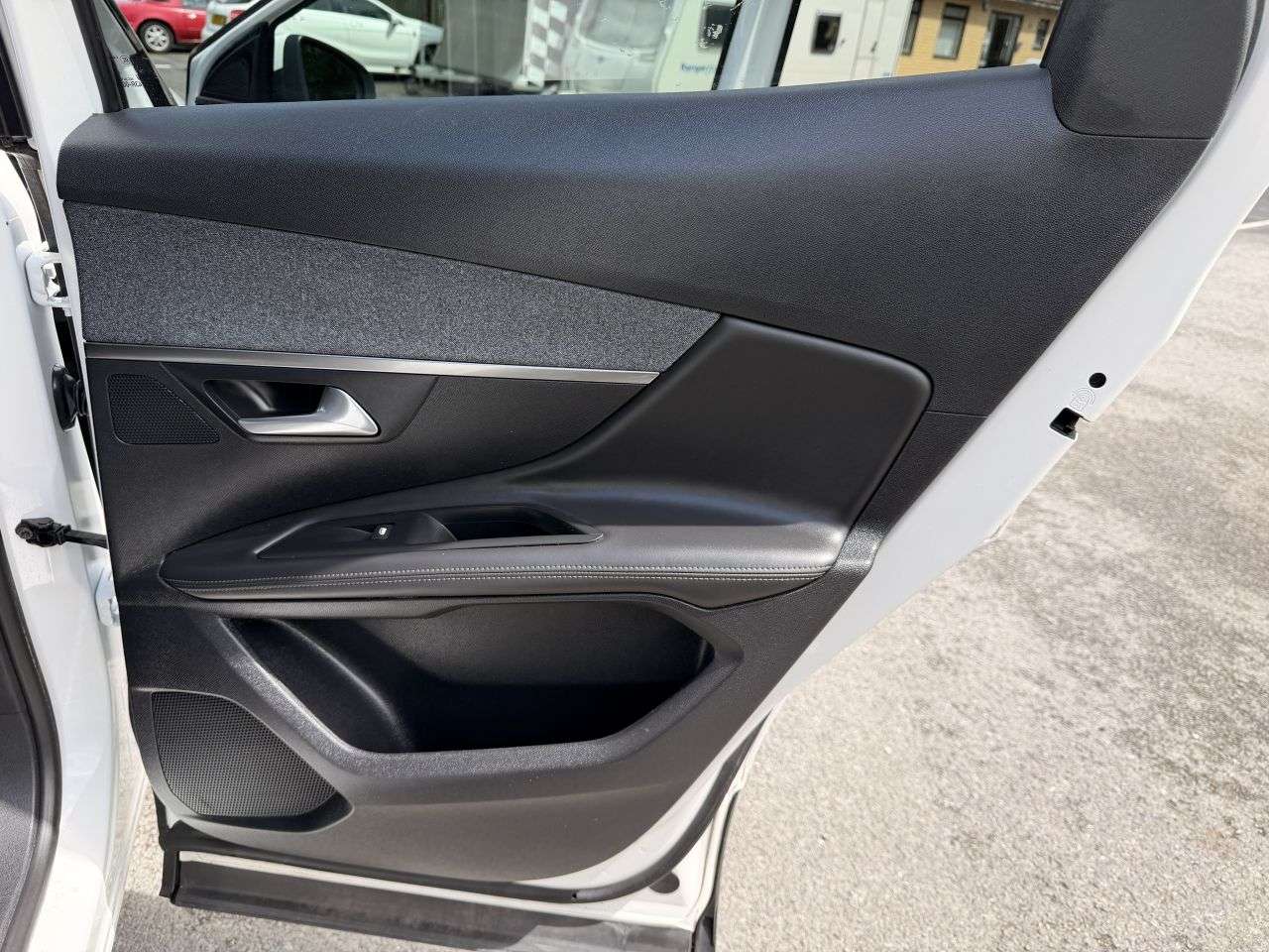 2018 PEUGEOT 3008 2018 PEUGEOT 3008