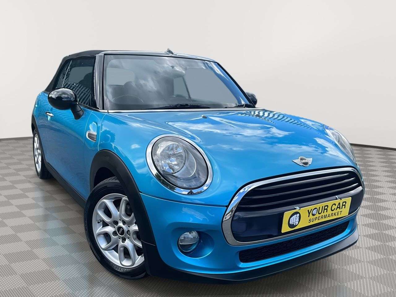 A 2016 MINI CONVERTIBLE 1.5 Cooper D Convertible 2dr Diesel Auto Euro 6 (s/s) (116 ps) Rear Camera, A 2016 MINI CONVERTIBLE 1.5 Cooper D Convertible 2dr Diesel Auto Euro 6 (s/s) (116 ps) Rear Camera,