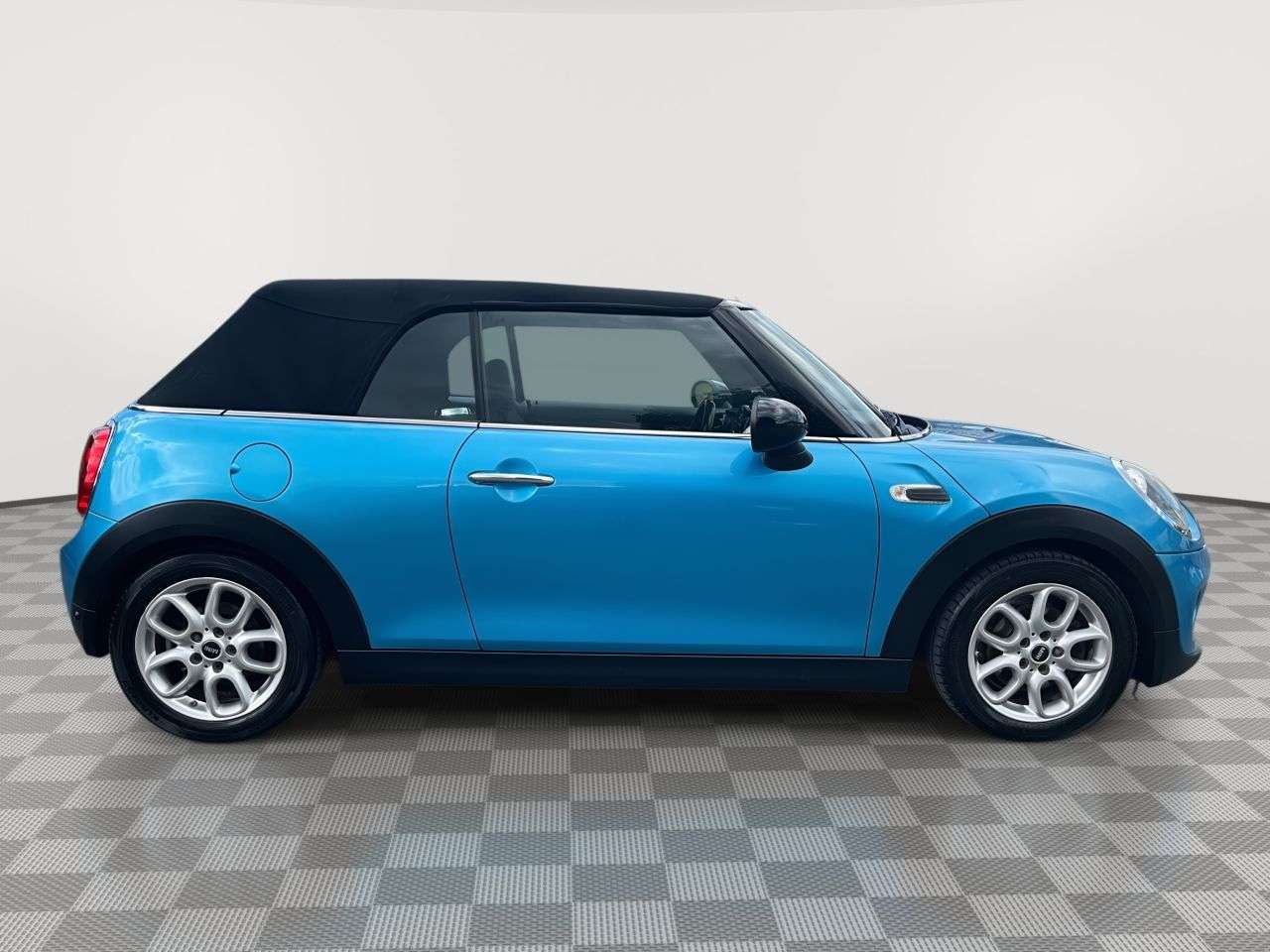 2016 MINI CONVERTIBLE 2016 MINI CONVERTIBLE