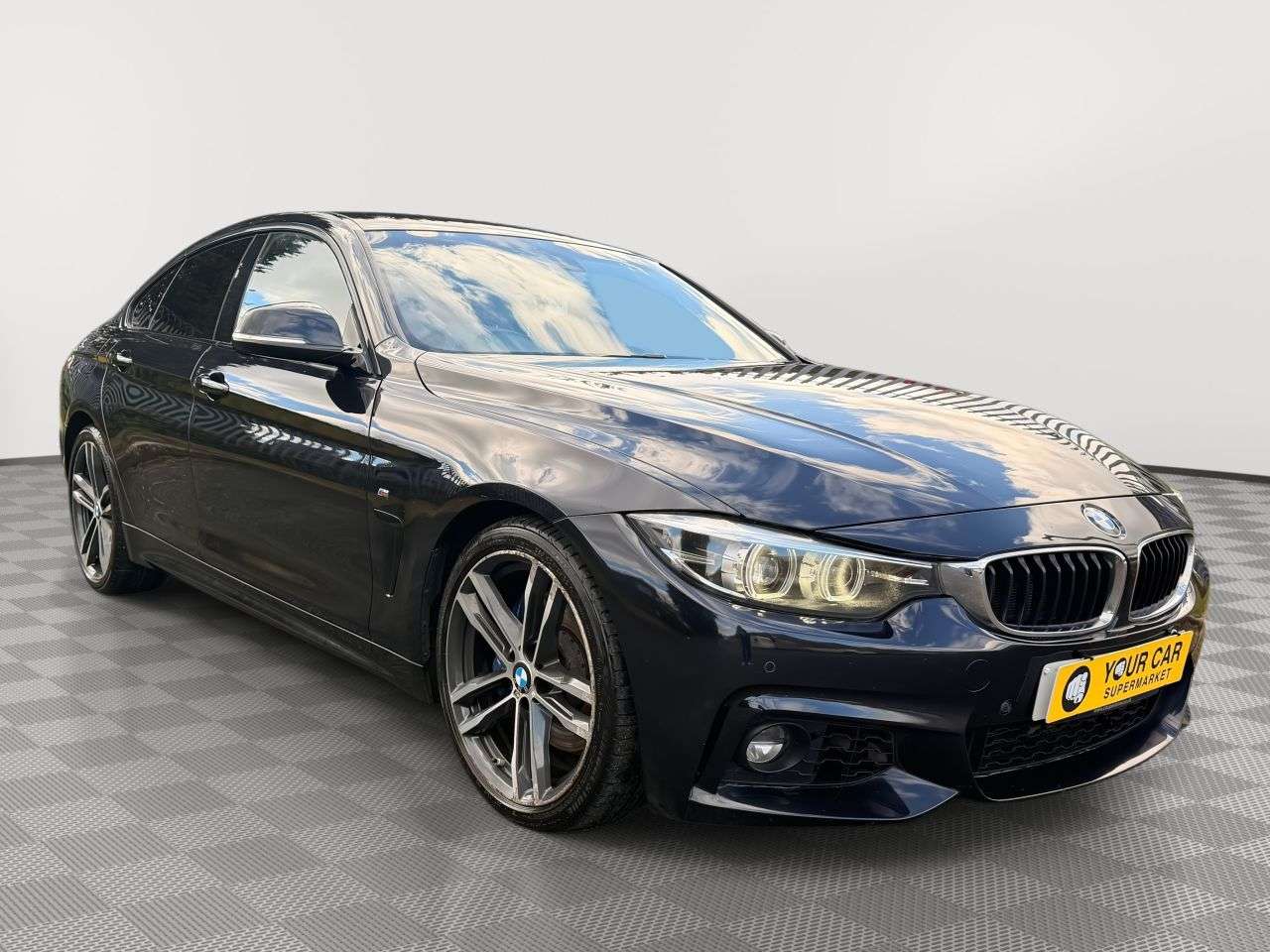 A 2017 BMW 4 SERIES GRAN COUPE 2.0 420i M Sport Hatchback 5dr Petrol Auto Euro 6 (s/s) (184 ps) 1 FORMER K A 2017 BMW 4 SERIES GRAN COUPE 2.0 420i M Sport Hatchback 5dr Petrol Auto Euro 6 (s/s) (184 ps) 1 FORMER K