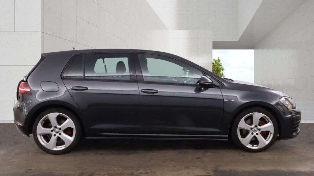 2016 VOLKSWAGEN GOLF 2016 VOLKSWAGEN GOLF