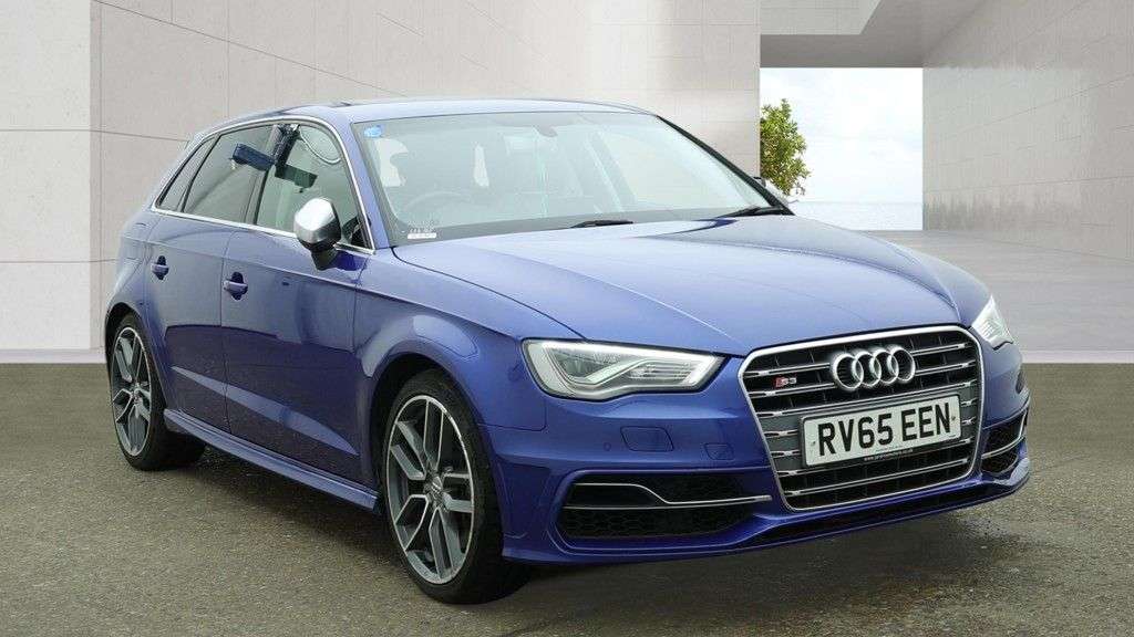 A 2015 AUDI S3 2.0 TFSI Sportback 5dr Petrol S Tronic quattro Euro 6 (s/s) (300 ps) A 2015 AUDI S3 2.0 TFSI Sportback 5dr Petrol S Tronic quattro Euro 6 (s/s) (300 ps)