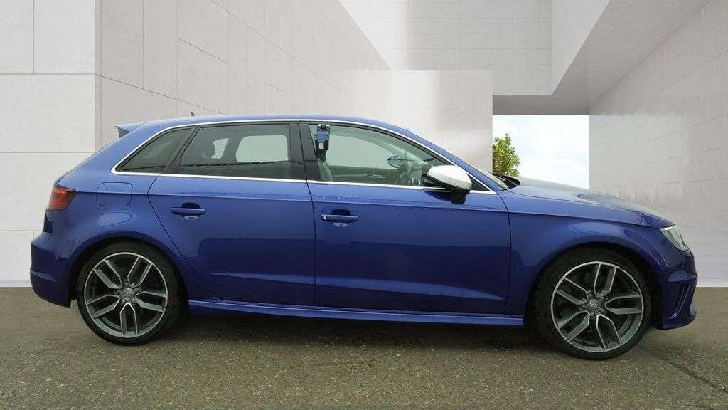 2015 AUDI S3 2015 AUDI S3