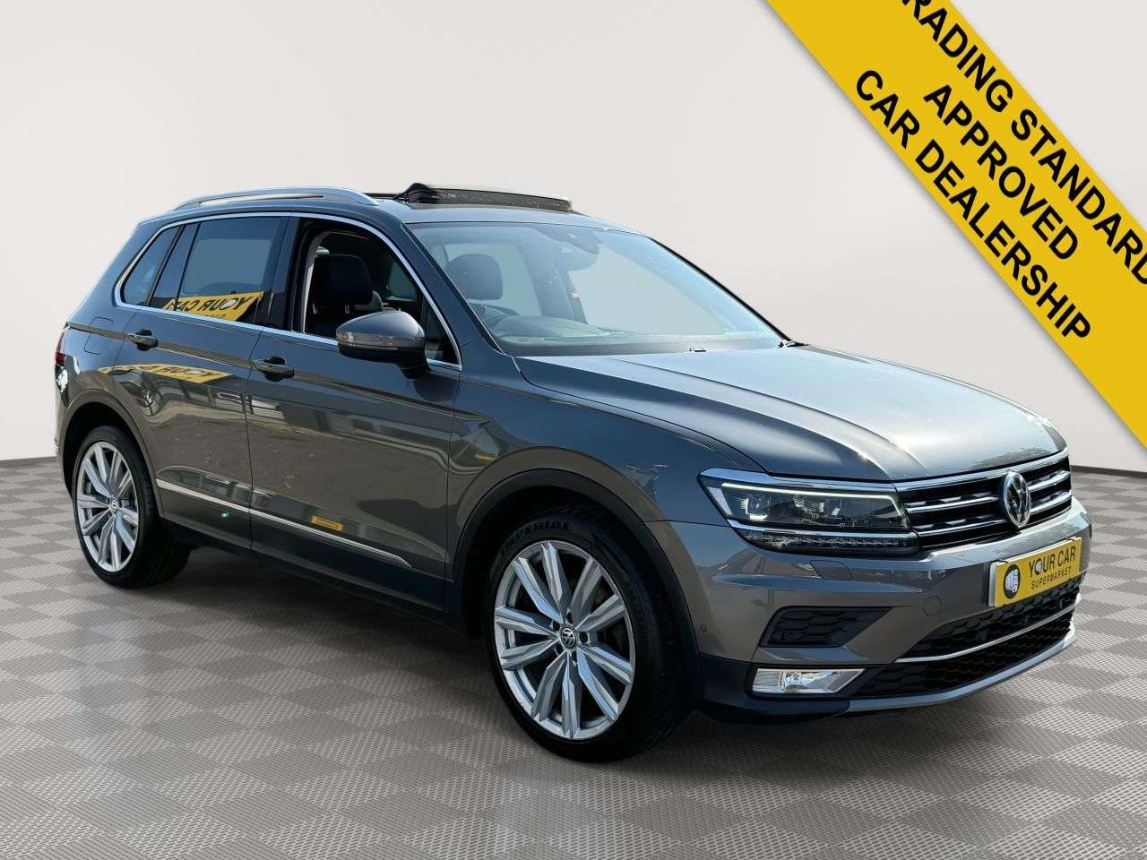 A 2017 VOLKSWAGEN TIGUAN 2.0 TDI BlueMotion Tech SEL SUV 5dr Diesel Manual Euro 6 (s/s) (150 ps) 2 K A 2017 VOLKSWAGEN TIGUAN 2.0 TDI BlueMotion Tech SEL SUV 5dr Diesel Manual Euro 6 (s/s) (150 ps) 2 K