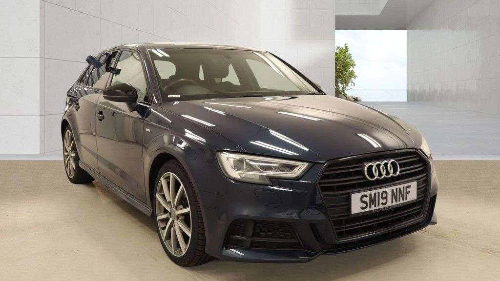 A 2019 AUDI A3 1.5 TFSI CoD 35 Black Edition Sportback 5dr Petrol Manual Euro 6 (s/s) (150 A 2019 AUDI A3 1.5 TFSI CoD 35 Black Edition Sportback 5dr Petrol Manual Euro 6 (s/s) (150