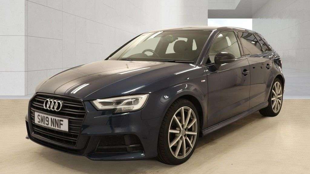 A 2019 AUDI A3 1.5 TFSI CoD 35 Black Edition Sportback 5dr Petrol Manual Euro 6 (s/s) (150 A 2019 AUDI A3 1.5 TFSI CoD 35 Black Edition Sportback 5dr Petrol Manual Euro 6 (s/s) (150