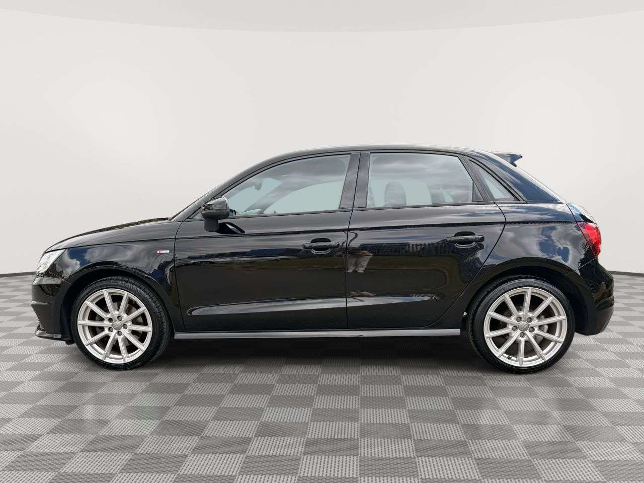 2016 AUDI A1 2016 AUDI A1