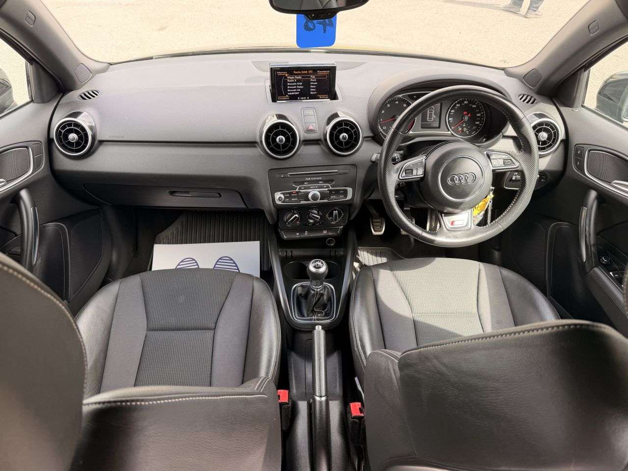 2016 AUDI A1 2016 AUDI A1