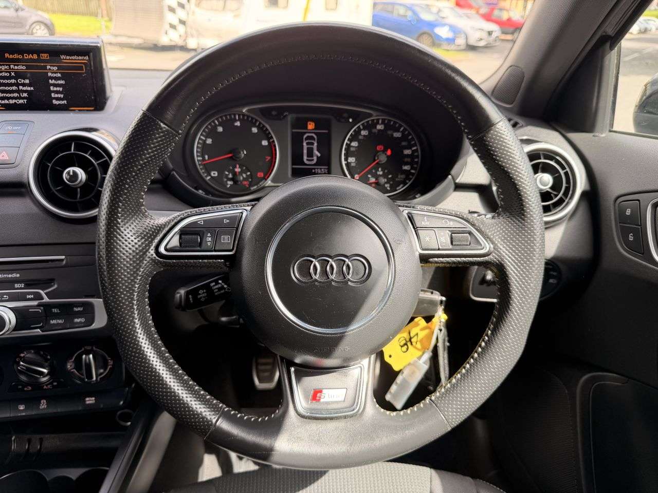 2016 AUDI A1 2016 AUDI A1