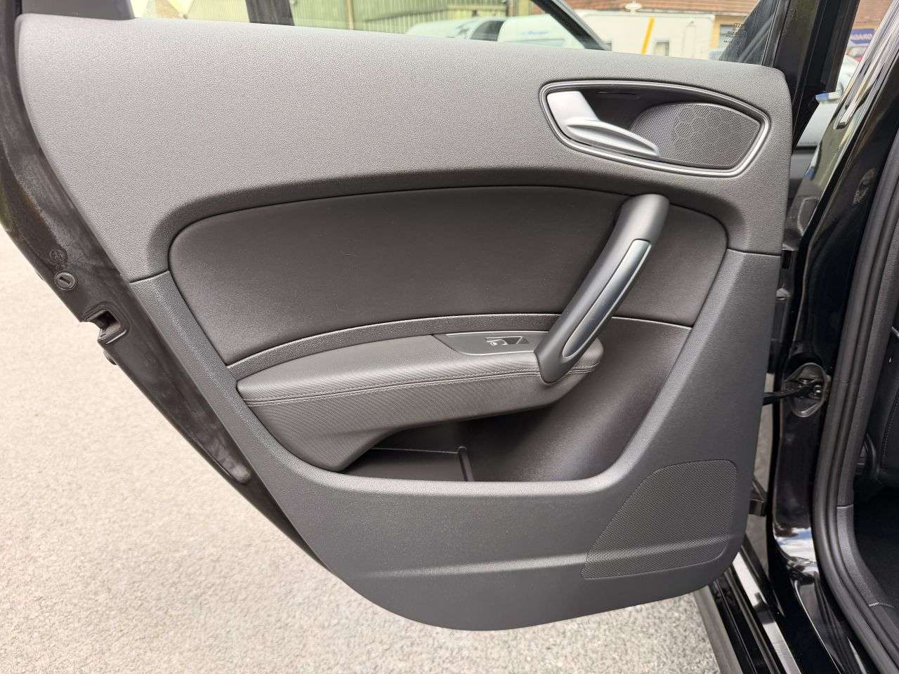 2016 AUDI A1 2016 AUDI A1