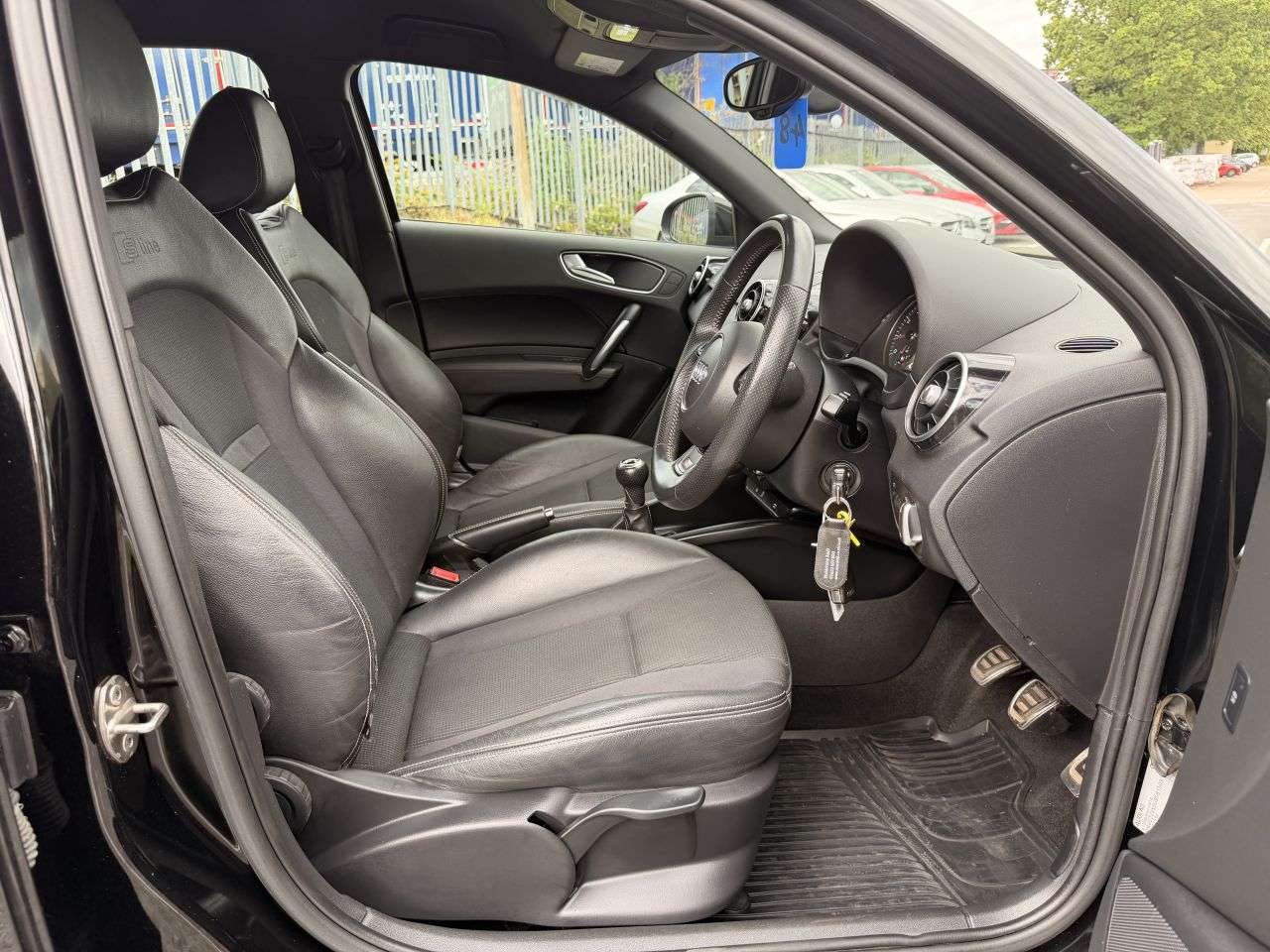 2016 AUDI A1 2016 AUDI A1