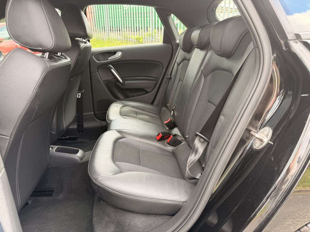 2016 AUDI A1 2016 AUDI A1