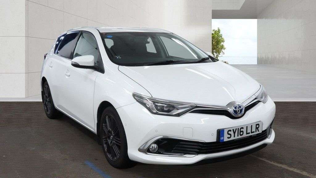 A 2016 TOYOTA AURIS 1.8 VVT-h Excel Hatchback 5dr Petrol Hybrid CVT Euro 6 (s/s) (136 ps) A 2016 TOYOTA AURIS 1.8 VVT-h Excel Hatchback 5dr Petrol Hybrid CVT Euro 6 (s/s) (136 ps)