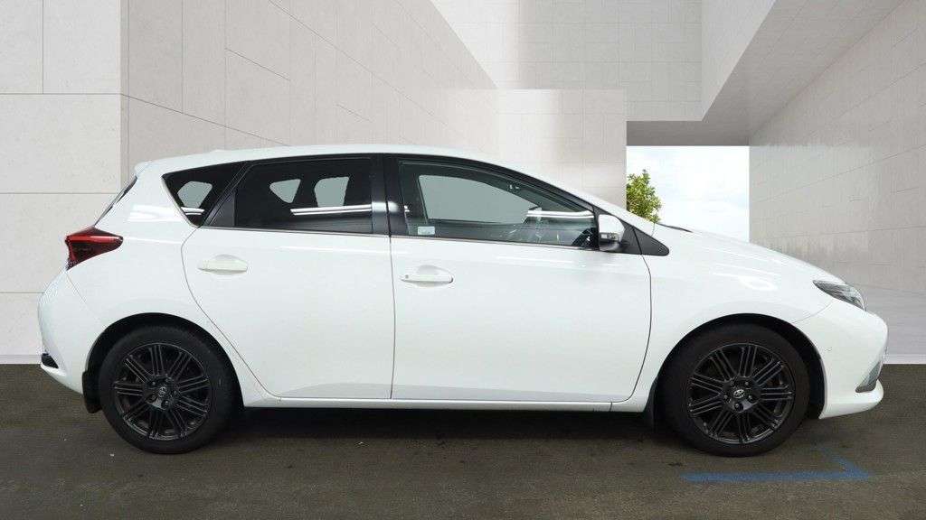 2016 TOYOTA AURIS 2016 TOYOTA AURIS