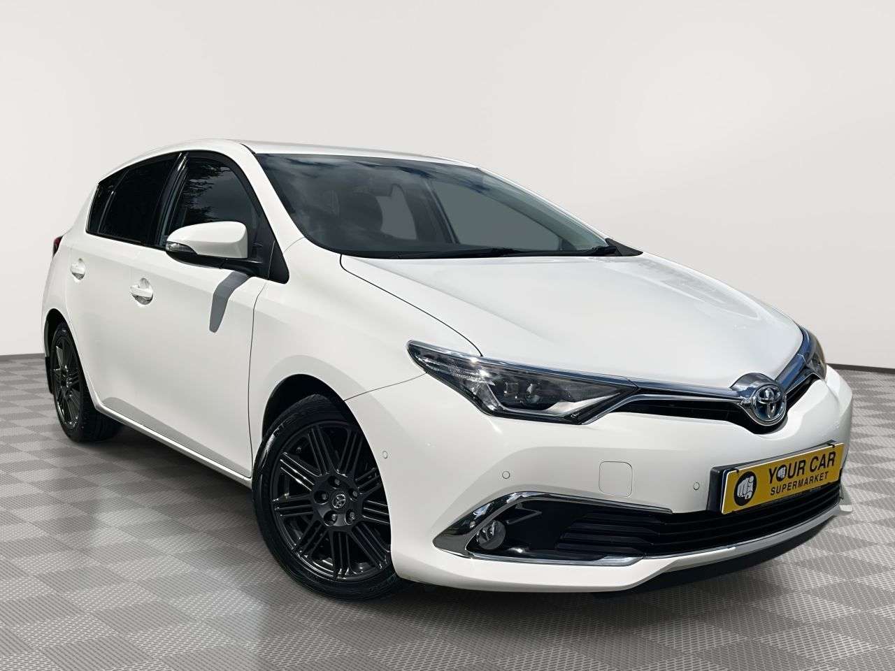 A 2016 TOYOTA AURIS 1.8 VVT-h Excel Hatchback 5dr Petrol Hybrid CVT Euro 6 (s/s) (136 ps) A 2016 TOYOTA AURIS 1.8 VVT-h Excel Hatchback 5dr Petrol Hybrid CVT Euro 6 (s/s) (136 ps)