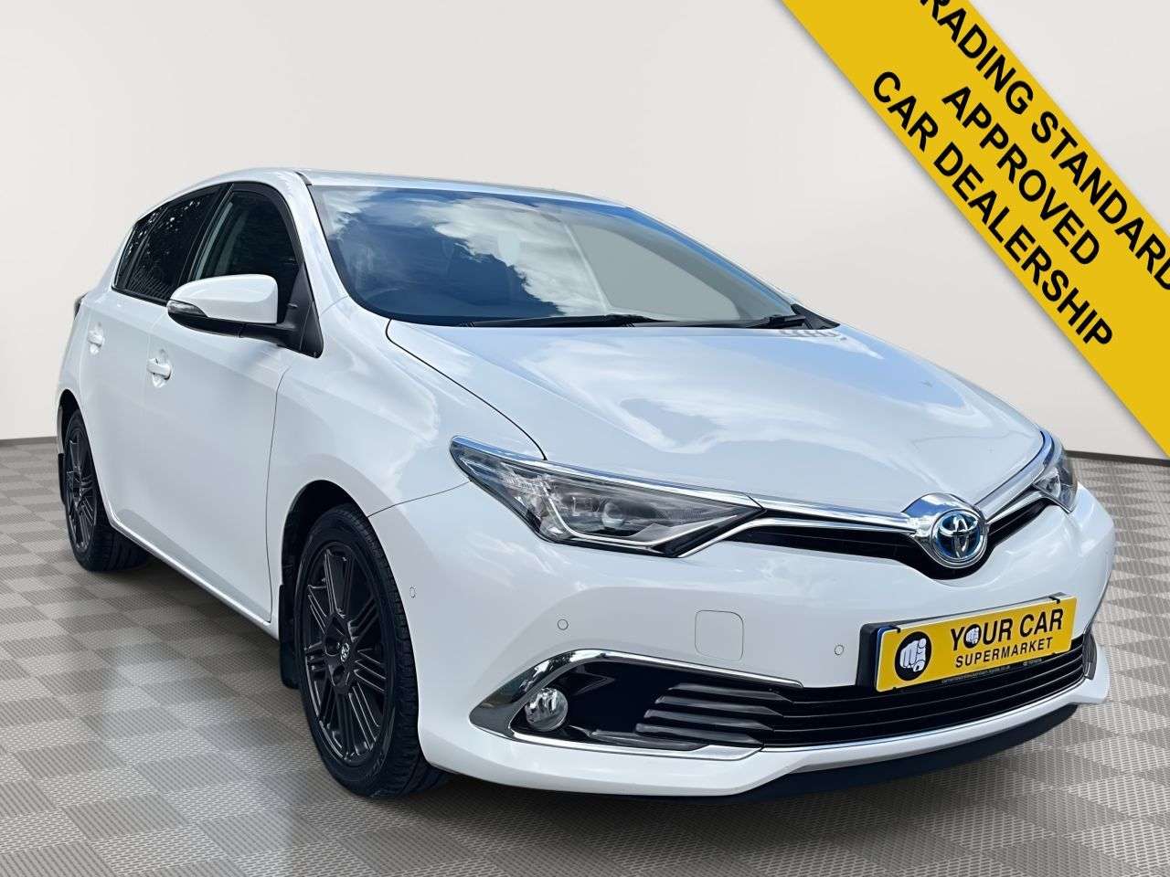 A 2016 TOYOTA AURIS 1.8 VVT-h Excel Hatchback 5dr Petrol Hybrid CVT Euro 6 (s/s) (136 ps) A 2016 TOYOTA AURIS 1.8 VVT-h Excel Hatchback 5dr Petrol Hybrid CVT Euro 6 (s/s) (136 ps)