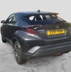 A 2017 TOYOTA C-HR 1.8 VVT-h Dynamic SUV 5dr Petrol Hybrid CVT Euro 6 (s/s) (122 ps) A 2017 TOYOTA C-HR 1.8 VVT-h Dynamic SUV 5dr Petrol Hybrid CVT Euro 6 (s/s) (122 ps)