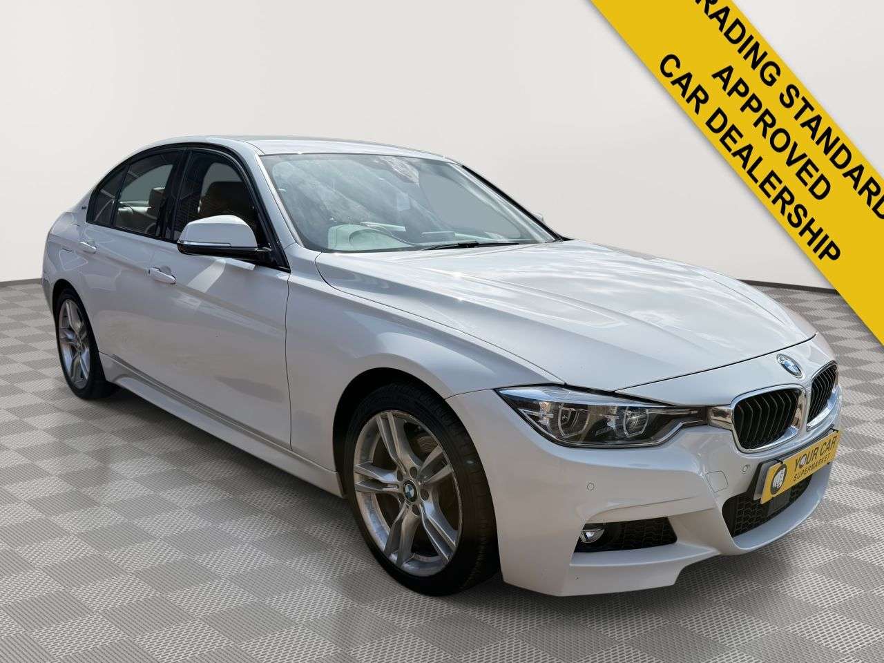 A 2018 BMW 3 SERIES 2.0 330e 7.6kWh M Sport Saloon 4dr Petrol Plug-in Hybrid Auto Euro 6 (s/s) A 2018 BMW 3 SERIES 2.0 330e 7.6kWh M Sport Saloon 4dr Petrol Plug-in Hybrid Auto Euro 6 (s/s)