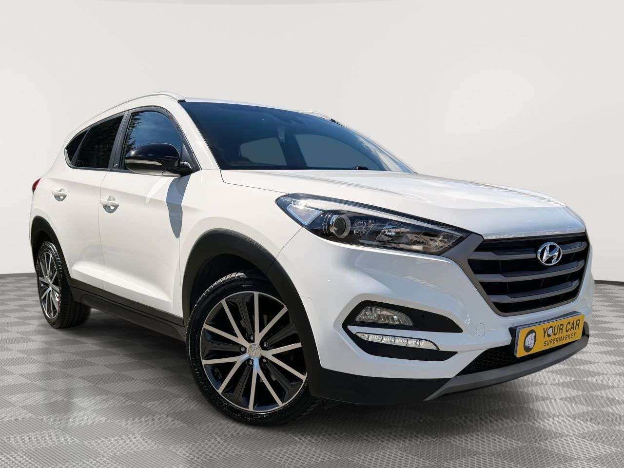 A 2018 HYUNDAI TUCSON 1.6 T-GDi GO! SE SUV 5dr Petrol Manual Euro 6 (177 ps) A 2018 HYUNDAI TUCSON 1.6 T-GDi GO! SE SUV 5dr Petrol Manual Euro 6 (177 ps)