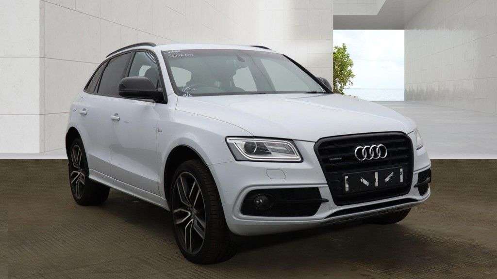 A 2016 AUDI Q5 2.0 TDI S line Plus SUV 5dr Diesel S Tronic quattro Euro 6 (s/s) (190 ps) 2 A 2016 AUDI Q5 2.0 TDI S line Plus SUV 5dr Diesel S Tronic quattro Euro 6 (s/s) (190 ps) 2
