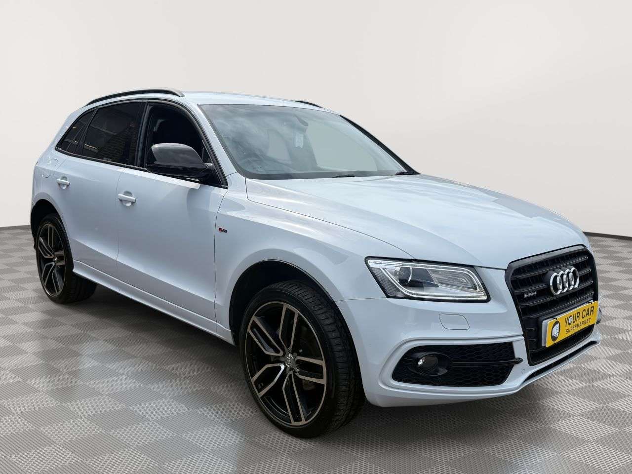A 2016 AUDI Q5 2.0 TDI S line Plus SUV 5dr Diesel S Tronic quattro Euro 6 (s/s) (190 ps) 2 A 2016 AUDI Q5 2.0 TDI S line Plus SUV 5dr Diesel S Tronic quattro Euro 6 (s/s) (190 ps) 2