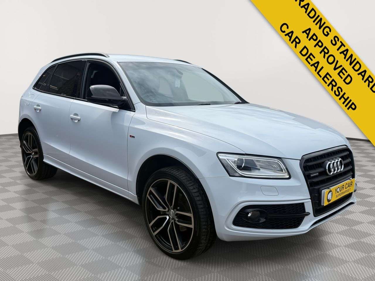A 2016 AUDI Q5 2.0 TDI S line Plus SUV 5dr Diesel S Tronic quattro Euro 6 (s/s) (190 ps) 2 A 2016 AUDI Q5 2.0 TDI S line Plus SUV 5dr Diesel S Tronic quattro Euro 6 (s/s) (190 ps) 2