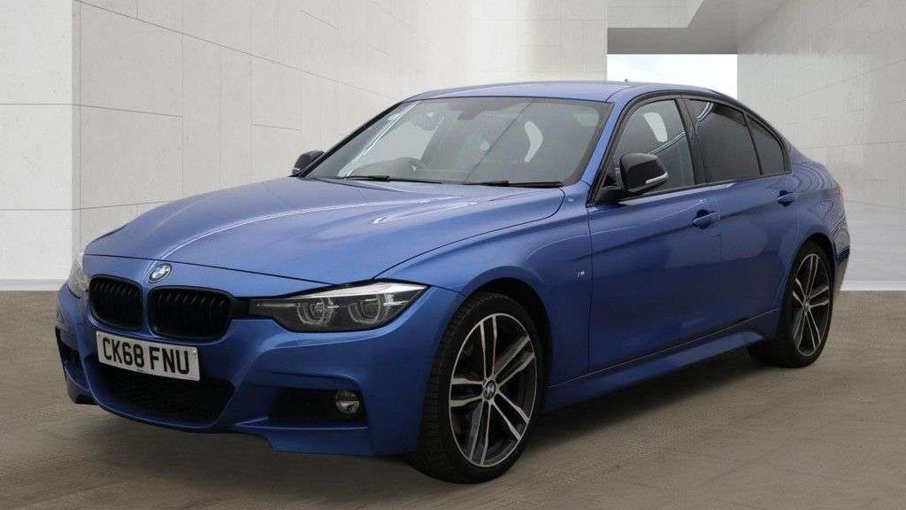 A 2018 BMW 3 SERIES 2.0 320d M Sport Shadow Edition Saloon 4dr Diesel Auto Euro 6 (s/s) (190 ps A 2018 BMW 3 SERIES 2.0 320d M Sport Shadow Edition Saloon 4dr Diesel Auto Euro 6 (s/s) (190 ps