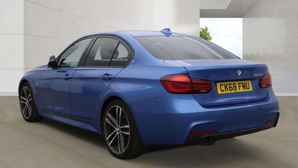 A 2018 BMW 3 SERIES 2.0 320d M Sport Shadow Edition Saloon 4dr Diesel Auto Euro 6 (s/s) (190 ps A 2018 BMW 3 SERIES 2.0 320d M Sport Shadow Edition Saloon 4dr Diesel Auto Euro 6 (s/s) (190 ps