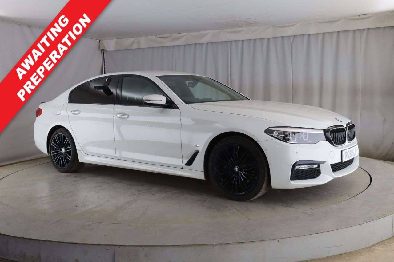 A 2018 BMW 5 SERIES 2.0 530e 9.2kWh M Sport Saloon 4dr Petrol Plug-in Hybrid Auto Euro 6 (s/s) A 2018 BMW 5 SERIES 2.0 530e 9.2kWh M Sport Saloon 4dr Petrol Plug-in Hybrid Auto Euro 6 (s/s)